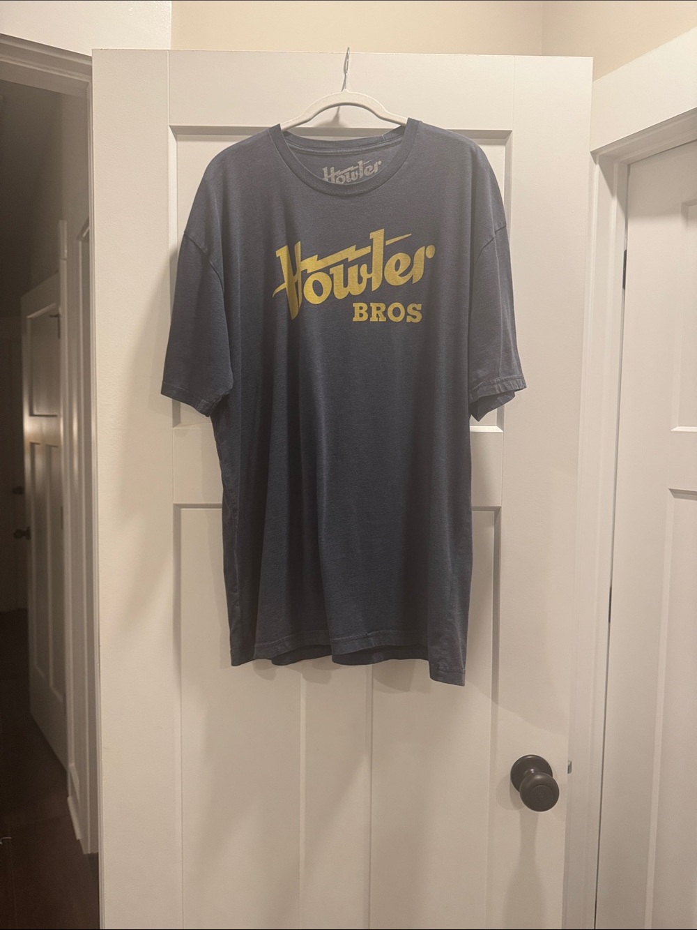 HOWLER BROS Distressed Navy/Grey T‑Shirt with Mustard Yellow Logo Mens 2XL